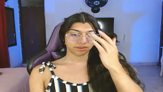 Alanni_parker webcam