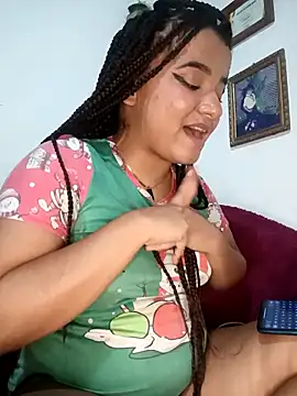 tina_tinitaa webcam