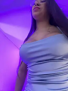 Webcam Model (Miss_blue69)  is live.Free join now!