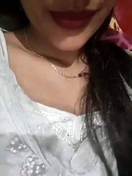 Webcam Model (Eshwari_Chopra)  is live.Free join now!