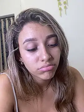 liahot69 - Liahot69's free webcam - UK Sex Cams