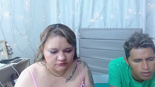 Cecilia_and_Carl... Live Webcam on Stripchat