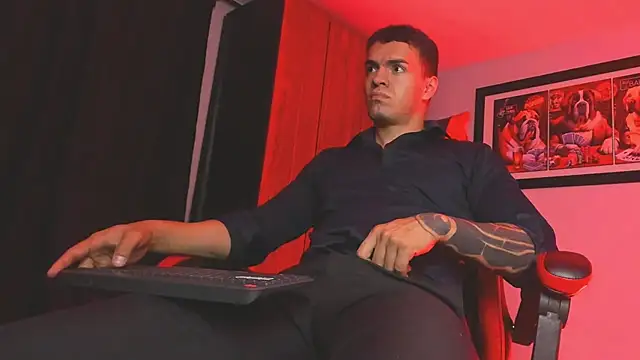 alpha_dominus_ - ALPHA_DOMINUS_'s free webcam - UK Sex Cams