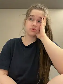 HornyGirlH Live Webcam on Stripchat