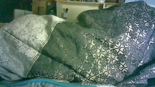 ON3YOULLN3VER_FIR3 webcam