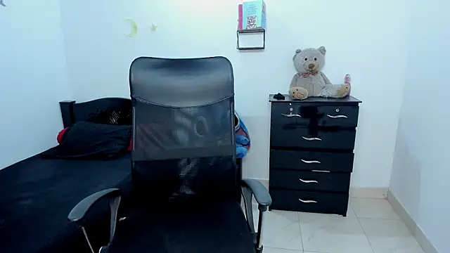 sweet_amanda_95 - Sweet_Amanda_95's free webcam - UK Sex Cams