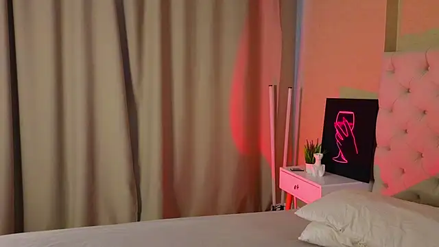 MarciaMarshall webcam