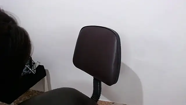 skinny_sweet2411 - Skinny_sweet2411's free webcam - UK Sex Cams