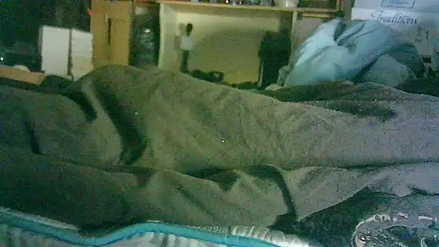 ON3YOULLN3VER_FIR3 webcam