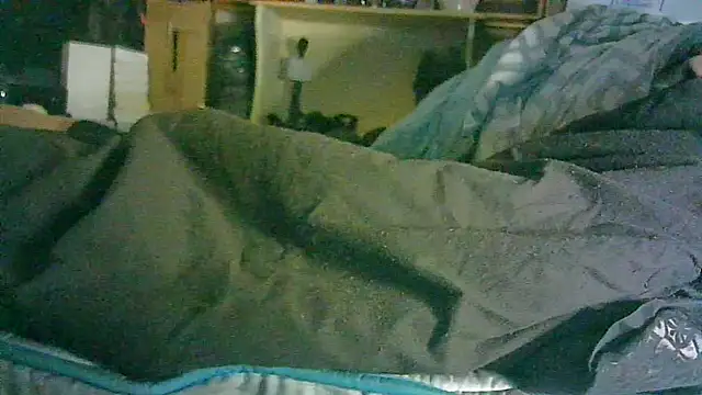 ON3YOULLN3VER_FIR3 webcam