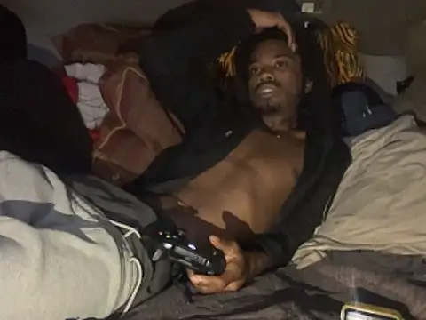 SlimeCrownzOut5 webcam