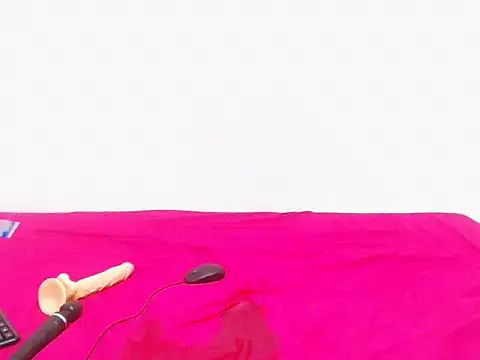 sexycloe45 - SexyCloe45's free webcam - UK Sex Cams