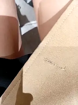 baby-linh - Baby-Linh's free webcam - UK Sex Cams