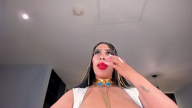 LeahLombardi_ webcam