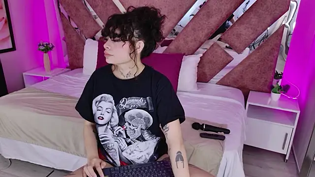 KatherineGomez webcam