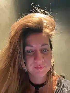 evvamur (F young) - take off your bra 🌚