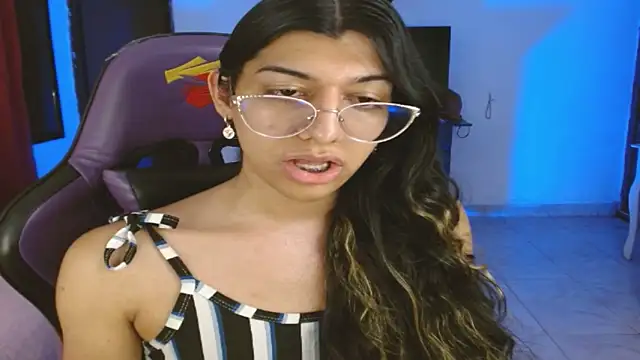 Alanni_parker webcam