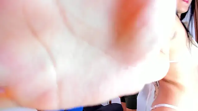 couple_hotw - Couple_HotW's free webcam - UK Sex Cams