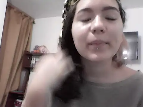 perla_green11 webcam