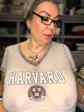 dieseldame1313 webcam