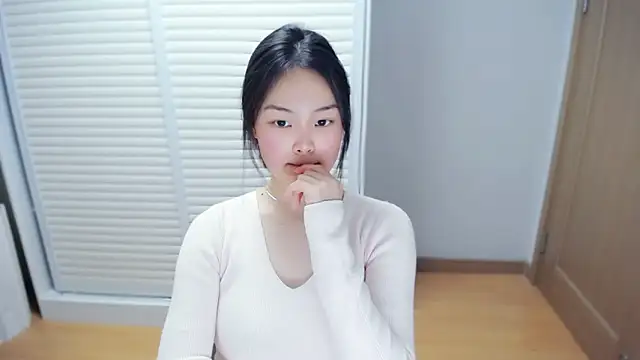 yao-yao_ - Yao-yao_'s free webcam - UK Sex Cams