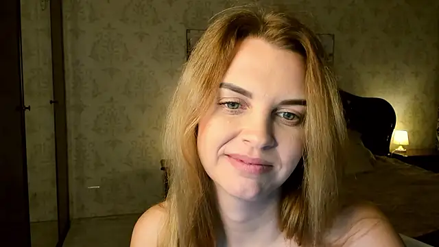 lunaflinn - LunaFlinn's free webcam - UK Sex Cams