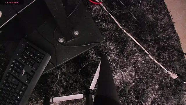 slave_to_pain webcam