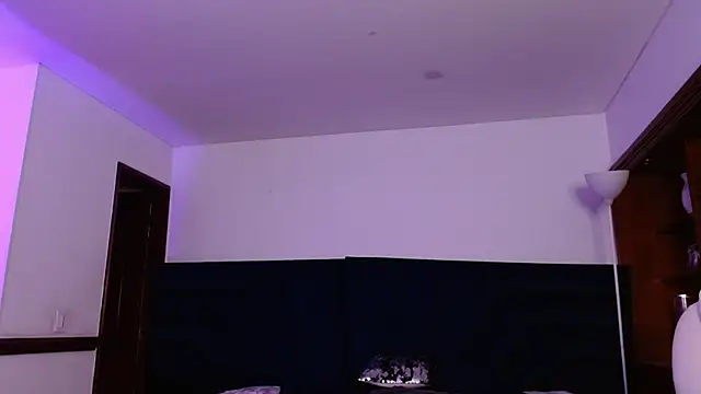 peyton_golden1 - Peyton_golden1's free webcam - UK Sex Cams