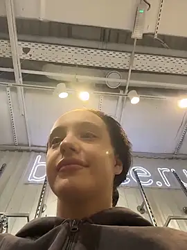 miatee - MiaTee's free webcam - UK Sex Cams