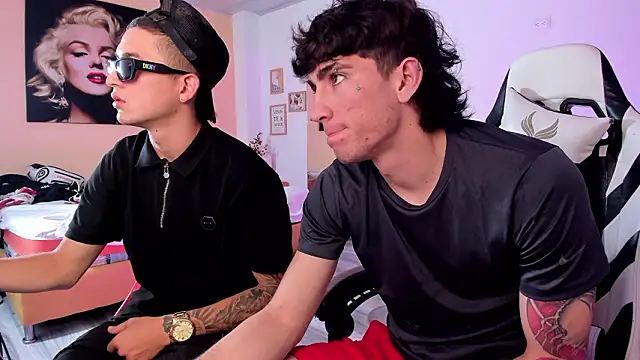 Handsomeboyss19 webcam