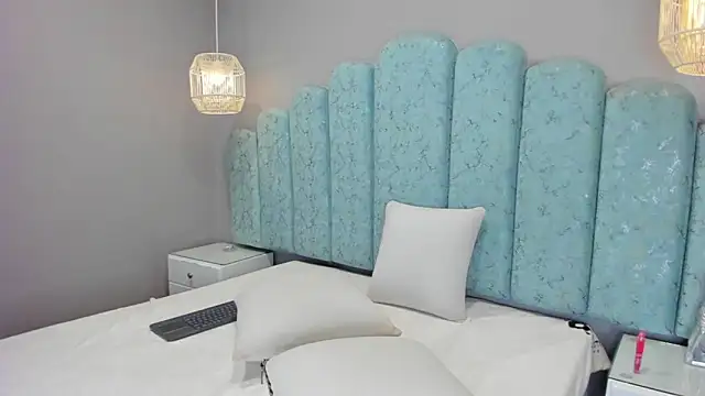 ninacrave_ - Ninacrave_'s free webcam - UK Sex Cams