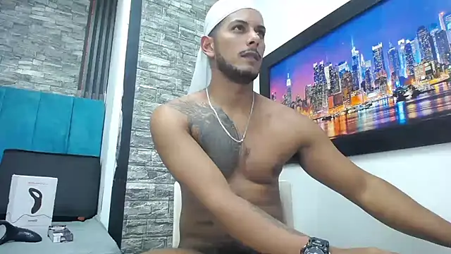 Chris_Dick23 webcam