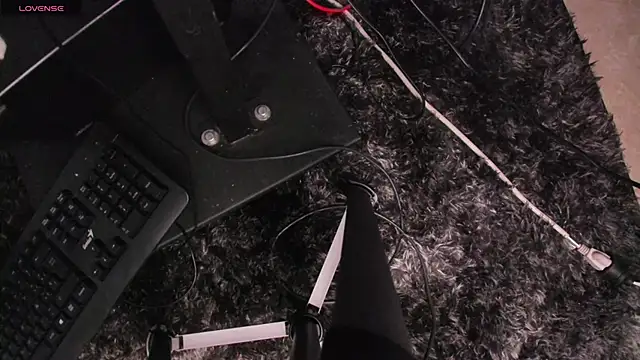 slave_to_pain webcam