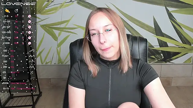 dina_sunshine webcam