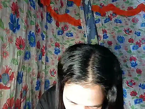 PinaySkinnyGirl webcam