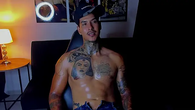 jiro_kenji1 - Jiro_kenji1's free webcam - UK Sex Cams