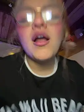 Sophia_Weest99 webcam