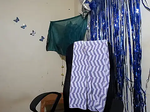 Shivani-Gupta webcam