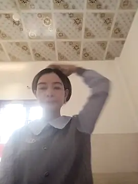 Sexy-ladyboobs69 webcam