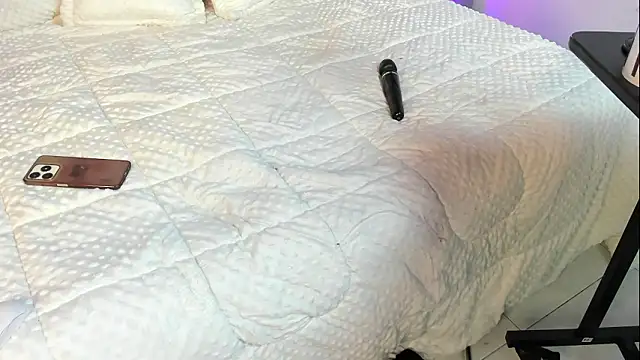 Nicole_Brown1126 webcam