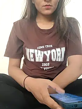 mayrakhan11 webcam