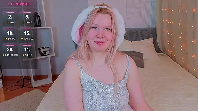 PinkyYoungPie webcam