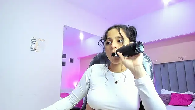 Giselle_Roldan webcam