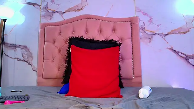 alyathompson - AlyaThompson's free webcam - UK Sex Cams