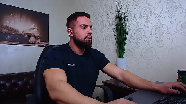 hayeswood - HayesWood's free webcam - UK Sex Cams