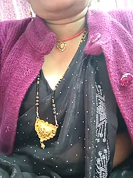 Webcam Model (Ritasingh-0461)  is live.Free join now!