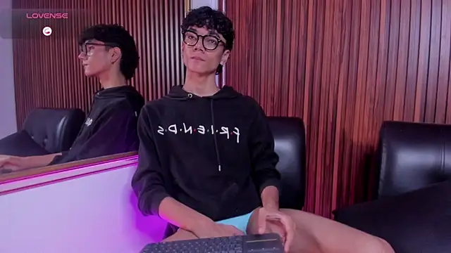 Phillicious__ webcam