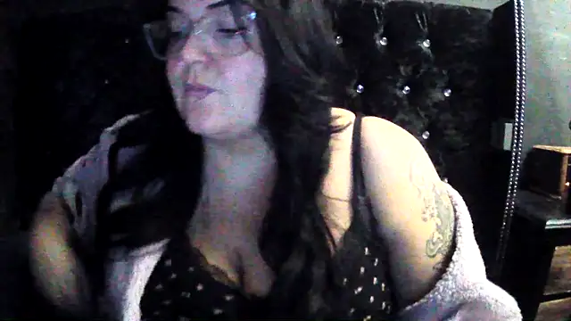 Miss_CurvesXXX webcam