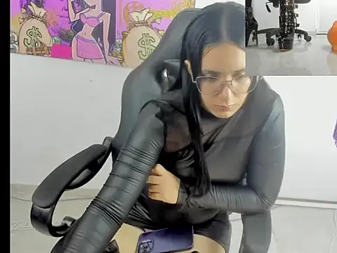 queen_findom1 webcam