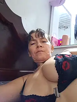 Dirty-Mature-XXX webcam